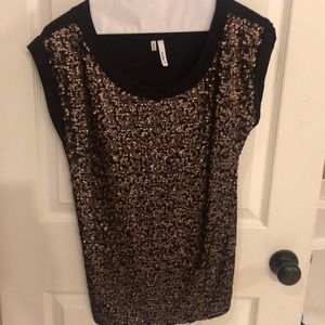 Black short sleeved top with gold sequins front